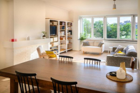 Stylish and Spacious City Center Apartment